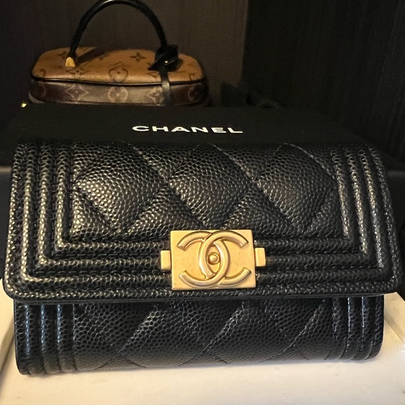 CHANEL Flap Card Holder - Picture 1 of 8